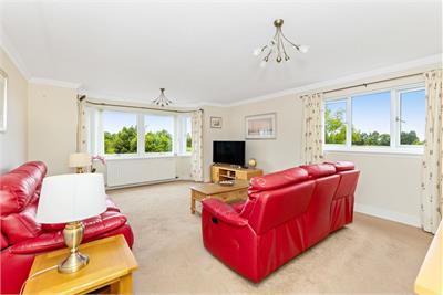 20/4 Cramond Road North, Cramond, EDINBURGH, EH4 6JE - image 4