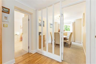 20/4 Cramond Road North, Cramond, EDINBURGH, EH4 6JE - image 8