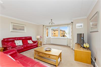 20/4 Cramond Road North, Cramond, EDINBURGH, EH4 6JE - image 1