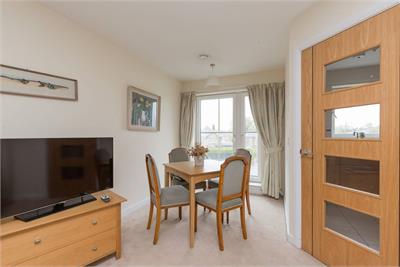 Flat 43 Lyle Court, 25 Barnton Grove, Barnton, Edinburgh, EH4 6EZ - image 7