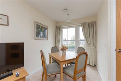 Flat 43 Lyle Court, 25 Barnton Grove, Barnton, Edinburgh, EH4 6EZ - image 8