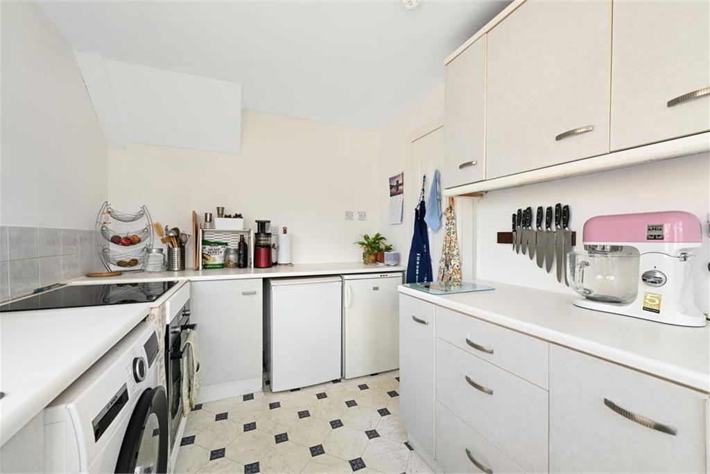10 Silverburn Drive, Penicuik, Midlothian, EH26 9AQ - image 7