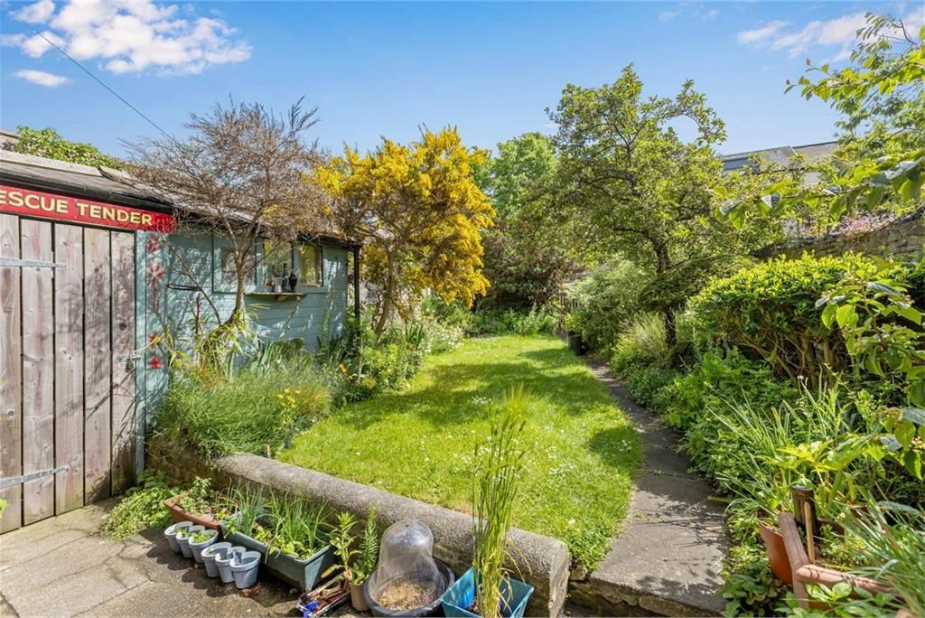 1 Vanburgh Place, Edinburgh, EH6 8AE - image 32