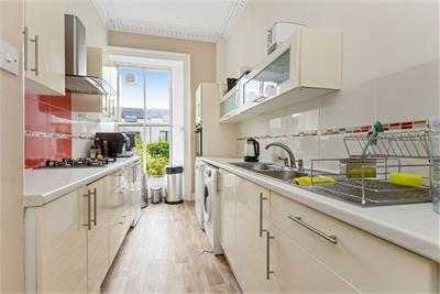 1 Vanburgh Place, Edinburgh, EH6 8AE - image 7