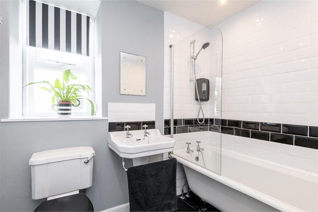 4 Nisbetfield Farm Cottage,
Ladybank,
Cupar,
KY15 7RL - image 12
