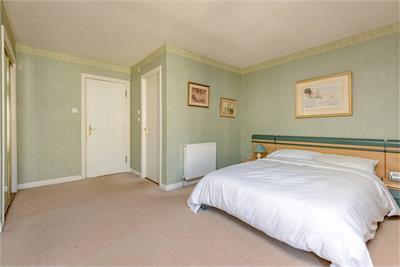 17 Huntingdon Place,
Bellevue,
Edinburgh,
EH7 4AX - image 15