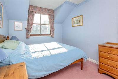 17 Huntingdon Place,
Bellevue,
Edinburgh,
EH7 4AX - image 17