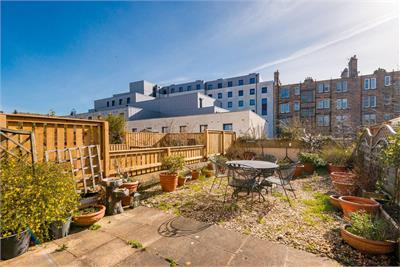 17 Huntingdon Place,
Bellevue,
Edinburgh,
EH7 4AX - image 35