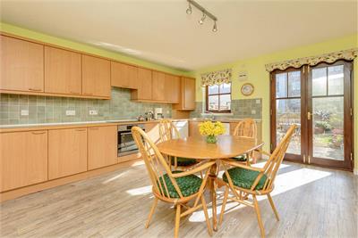 17 Huntingdon Place,
Bellevue,
Edinburgh,
EH7 4AX - image 7