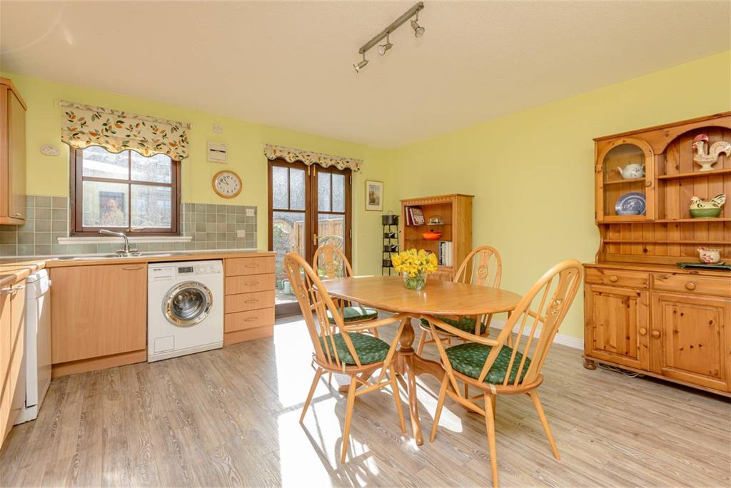 17 Huntingdon Place,
Bellevue,
Edinburgh,
EH7 4AX - image 10