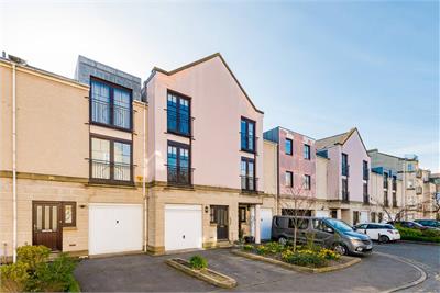 17 Huntingdon Place,
Bellevue,
Edinburgh,
EH7 4AX - image 1