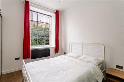 1b/24 Grassmarket, Edinburgh, EH1 2HY - image 14