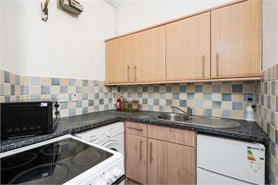 Flat 1 22, Wardlaw Place, Edinburgh, EH11 1UF - image 5