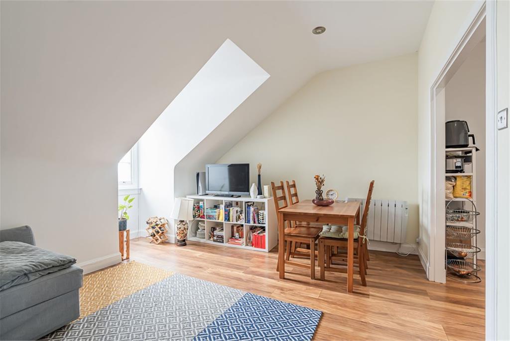 6/28 Drummond Street, Edinburgh, EH8 9TU - image 2