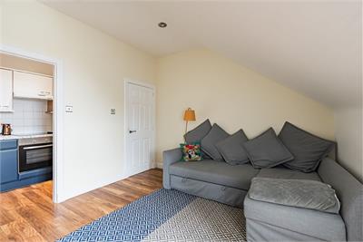 6/28 Drummond Street, Edinburgh, EH8 9TU - image 11