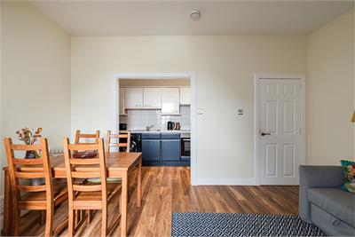 6/28 Drummond Street, Edinburgh, EH8 9TU - image 3