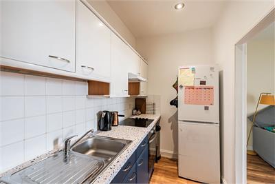 6/28 Drummond Street, Edinburgh, EH8 9TU - image 6