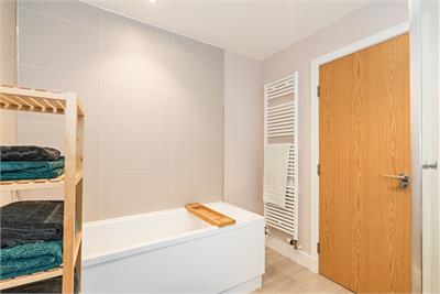 18 Burnbrae Grove, Edinburgh, EH12 8BF - image 23