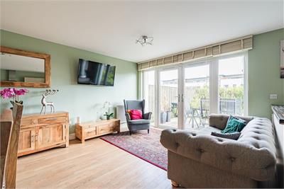 18 Burnbrae Grove, Edinburgh, EH12 8BF - image 4