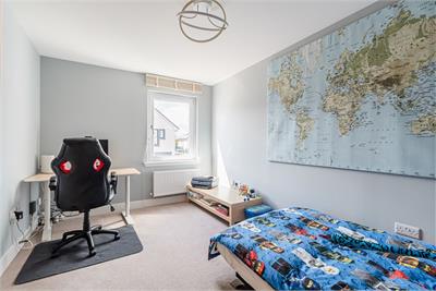 18 Burnbrae Grove, Edinburgh, EH12 8BF - image 6