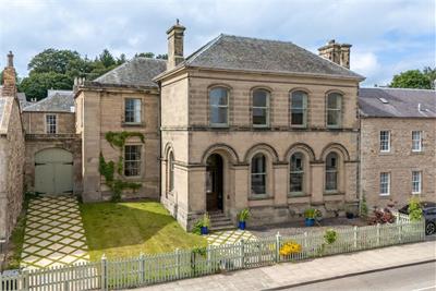 The Old Bank House,
24 Newtown Street,
Duns,
TD11 3DT - image 1