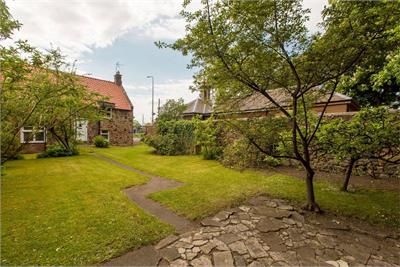Red Tiles, West Barns, Dunbar, EH42 1UP - image 2