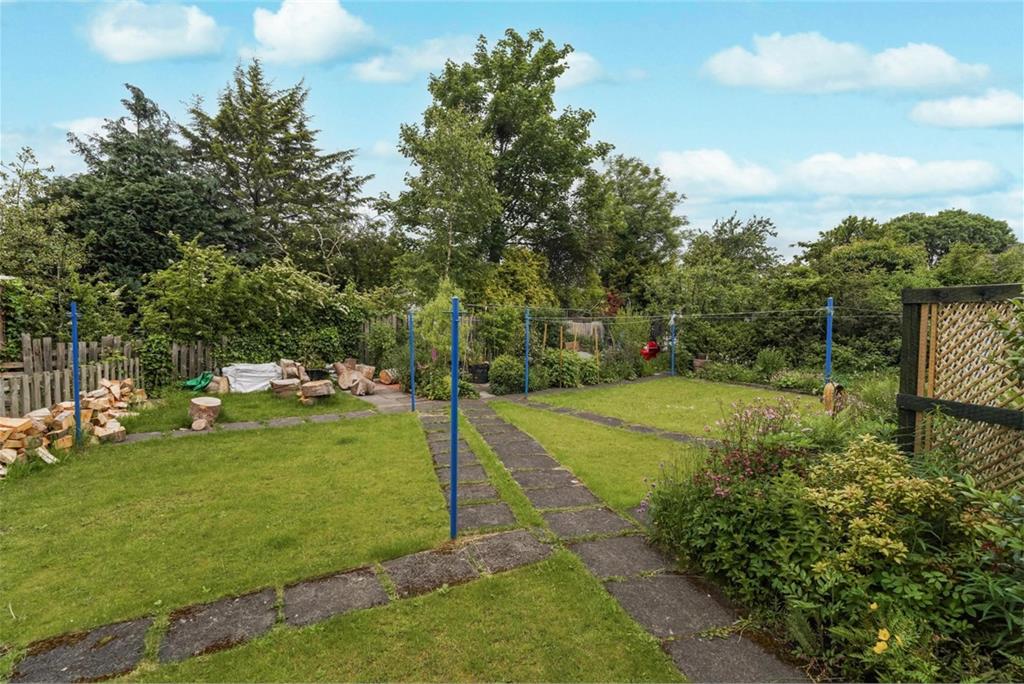 17, Flat 4 (1F2), Orchard Brae Gardens, Edinburgh, EH4 2HQ - image 2