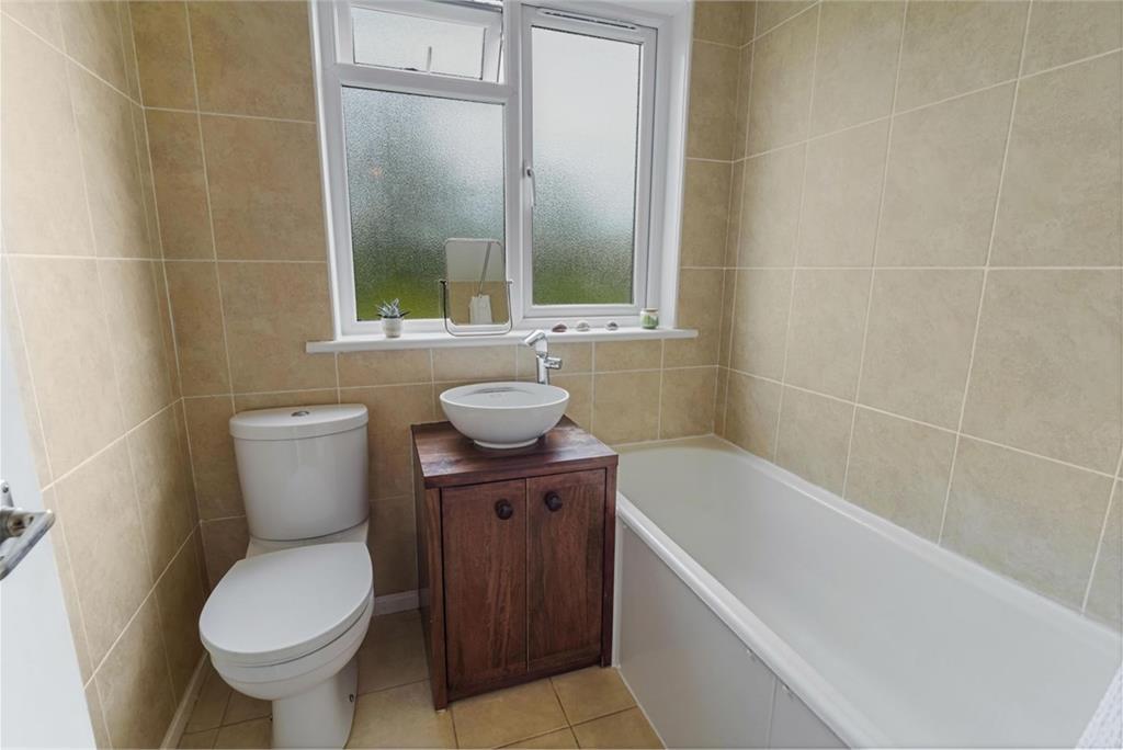 17, Flat 4 (1F2), Orchard Brae Gardens, Edinburgh, EH4 2HQ - image 11