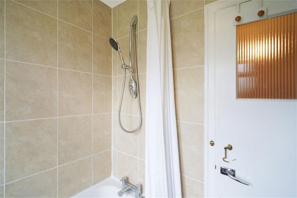 17, Flat 4 (1F2), Orchard Brae Gardens, Edinburgh, EH4 2HQ - image 12