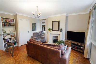 17, Flat 4 (1F2), Orchard Brae Gardens, Edinburgh, EH4 2HQ - image 4