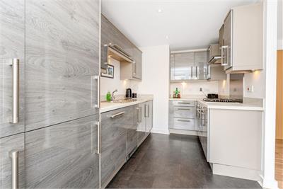 8 (flat 1), East Pilton Farm Place, Fettes, Edinburgh, EH5 2QS - image 5