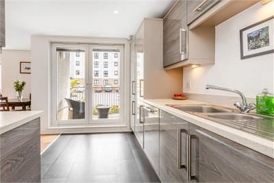 8 (flat 1), East Pilton Farm Place, Fettes, Edinburgh, EH5 2QS - image 6