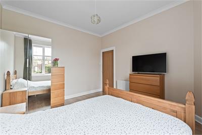 30 George Street, Peebles, EH45 8DL - image 8