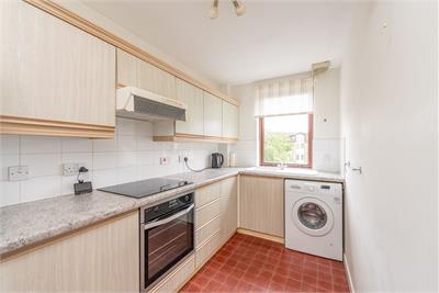 31/8 Dalgety Road, Edinburgh, EH7 5UH - image 5