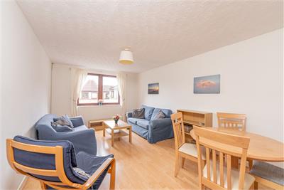 31/8 Dalgety Road, Edinburgh, EH7 5UH - image 1
