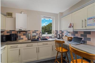 5/6 Craigend Park, Liberton, Edinburgh, EH16 5XY - image 5