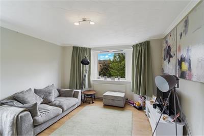 5/6 Craigend Park, Liberton, Edinburgh, EH16 5XY - image 1