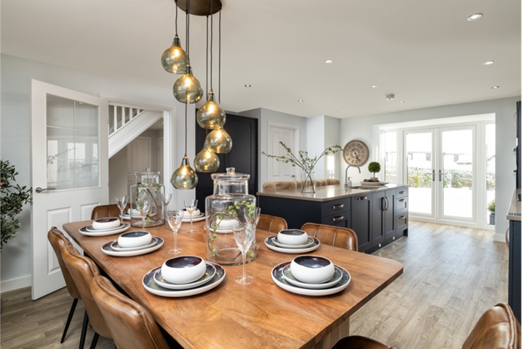 6 East Lodge Road, Crossford, Dunfermline, KY12 8FZ - image 3