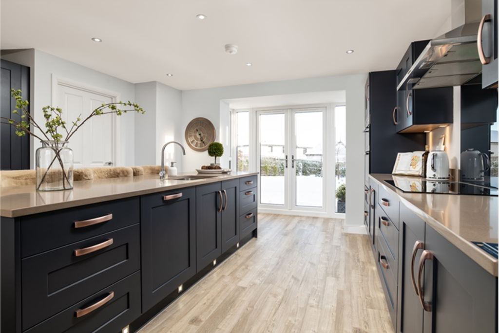 6 East Lodge Road, Crossford, Dunfermline, KY12 8FZ - image 4