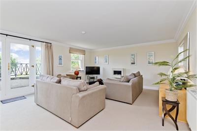 12 Golf Court, Bank Street,
Elie,
Leven,
KY9 1EF - image 3