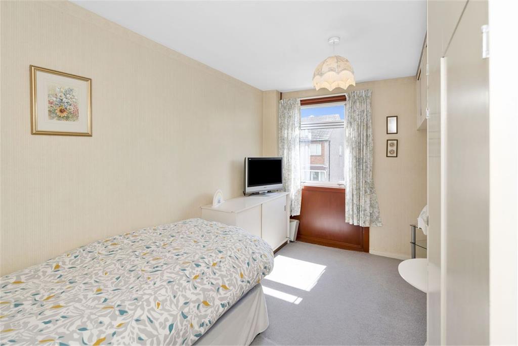 65 Mountcastle Terrace,
Edinburgh,
EH8 7SG - image 6