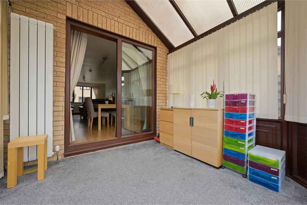 35 Bevan Place, Rosyth, KY11 2HR - image 14