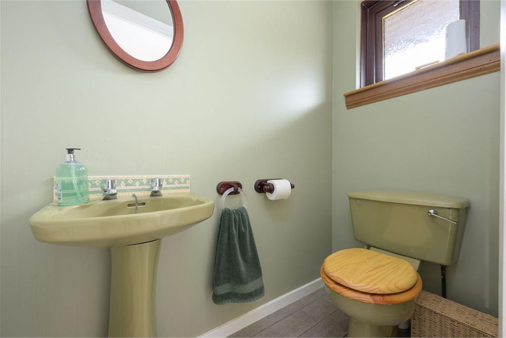 35 Bevan Place, Rosyth, KY11 2HR - image 15
