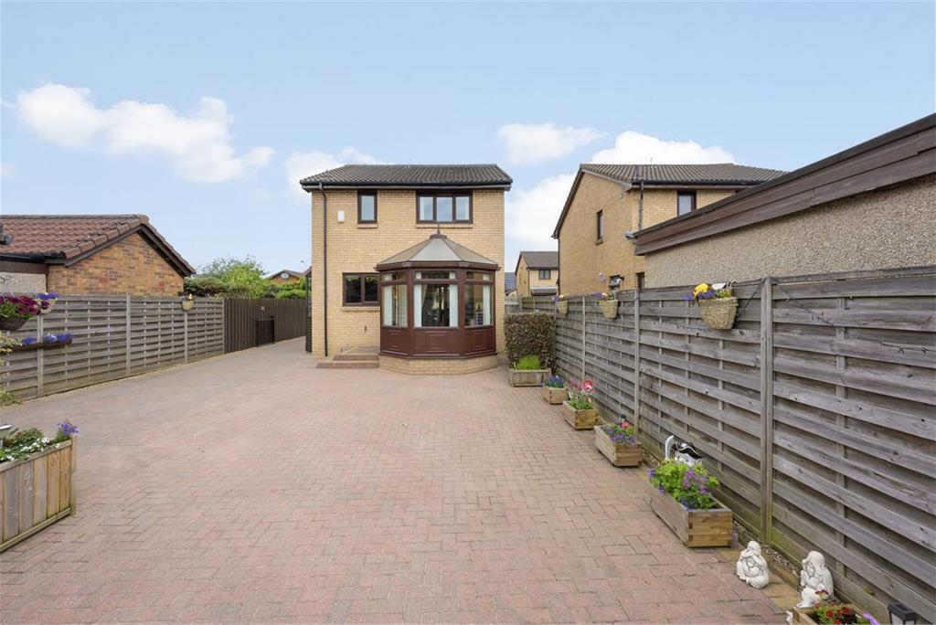 35 Bevan Place, Rosyth, KY11 2HR - image 25