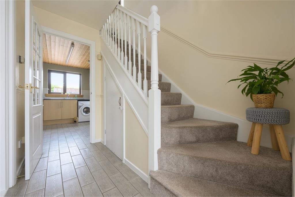 35 Bevan Place, Rosyth, KY11 2HR - image 30