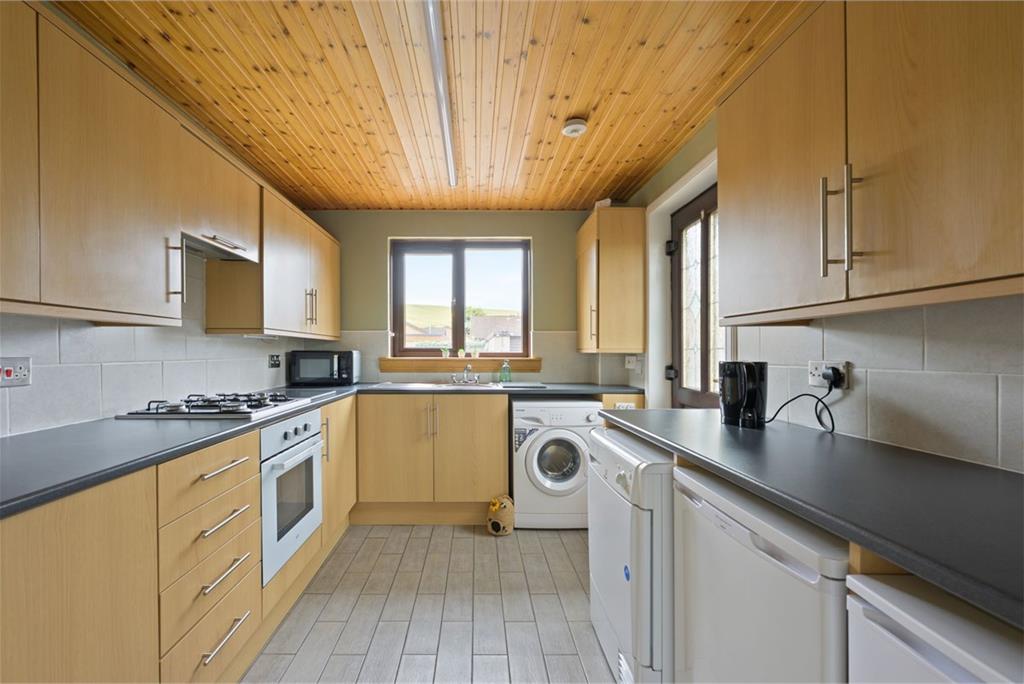 35 Bevan Place, Rosyth, KY11 2HR - image 6