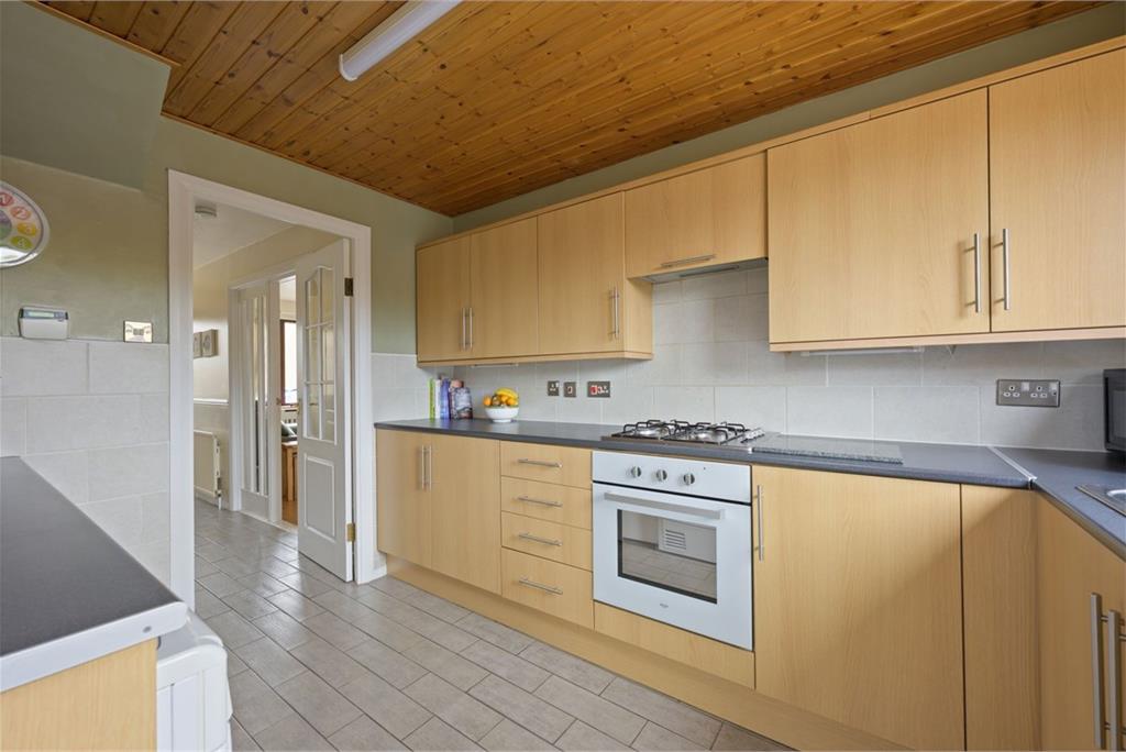 35 Bevan Place, Rosyth, KY11 2HR - image 8