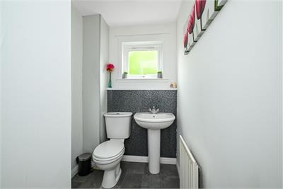 3 Bughtlin Place, Edinburgh, EH12 8UY - image 12