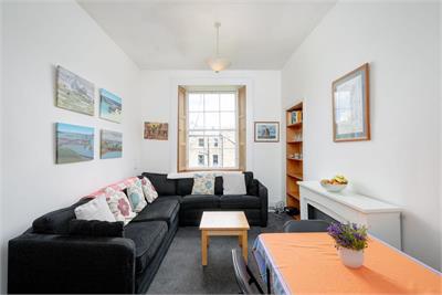 8/13 Livingstone Place, Edinburgh, EH9 1PA - image 2
