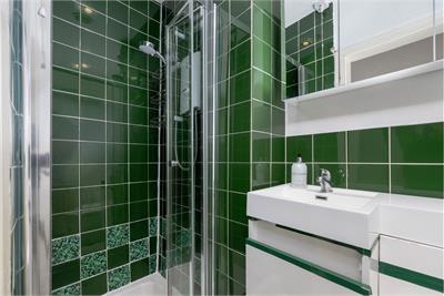 8/13 Livingstone Place, Edinburgh, EH9 1PA - image 13